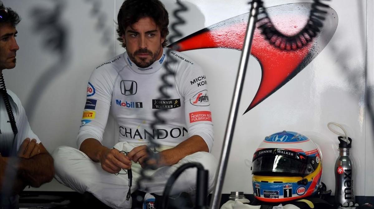 rozas34860407 mclaren honda s spanish driver fernando alonso gets ready in160730102340