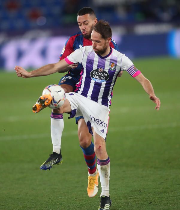 Levante - Real Valladolid, en imágenes