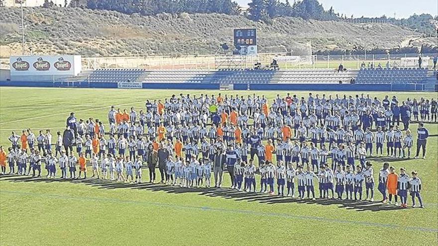 La SD Ejea presenta los equipos de su escuela de fútbol base