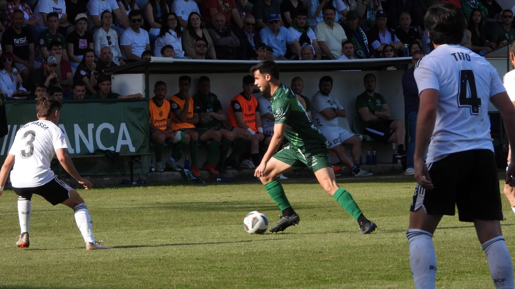 Las mejores imágenes del encuentro entre el Arenteiro y el Burgos Promesas (2-1)