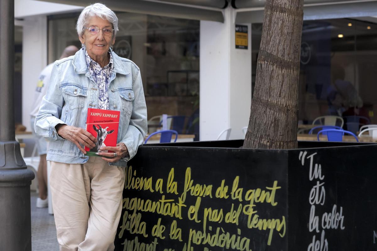 Antonina Canyelles, poeta