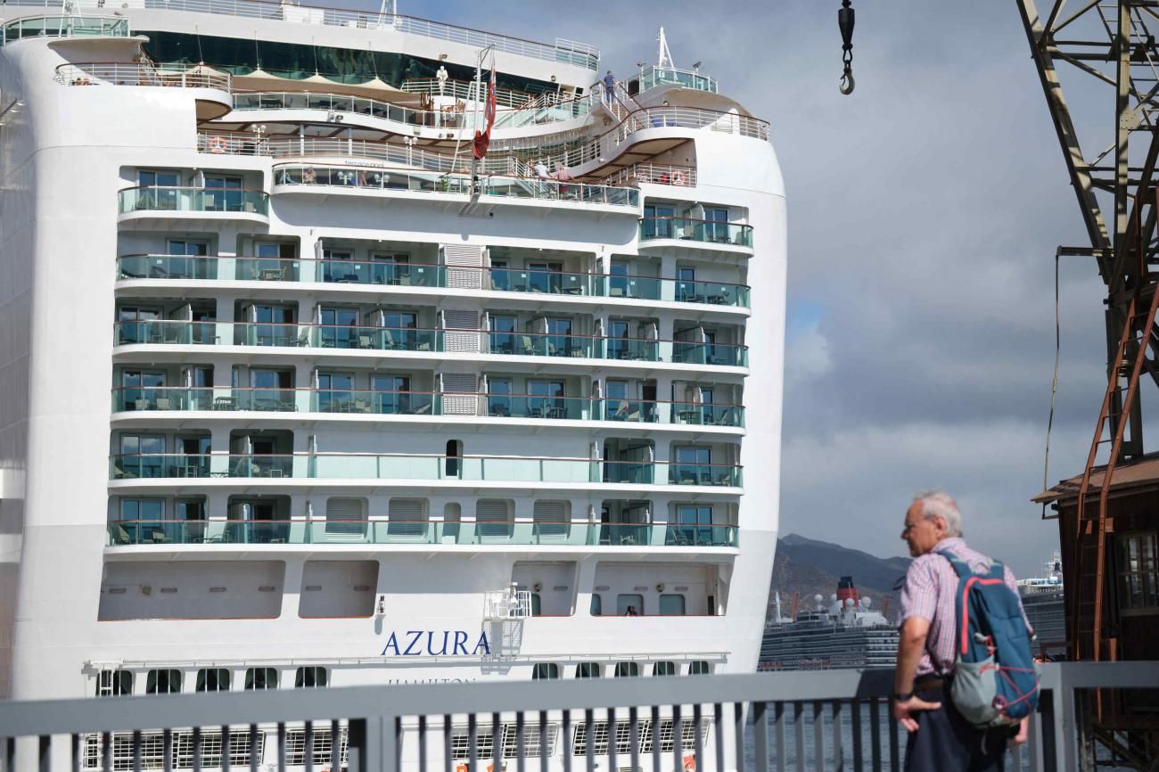 Cinco cruceros el mismo día en el Puerto de Santa Cruz