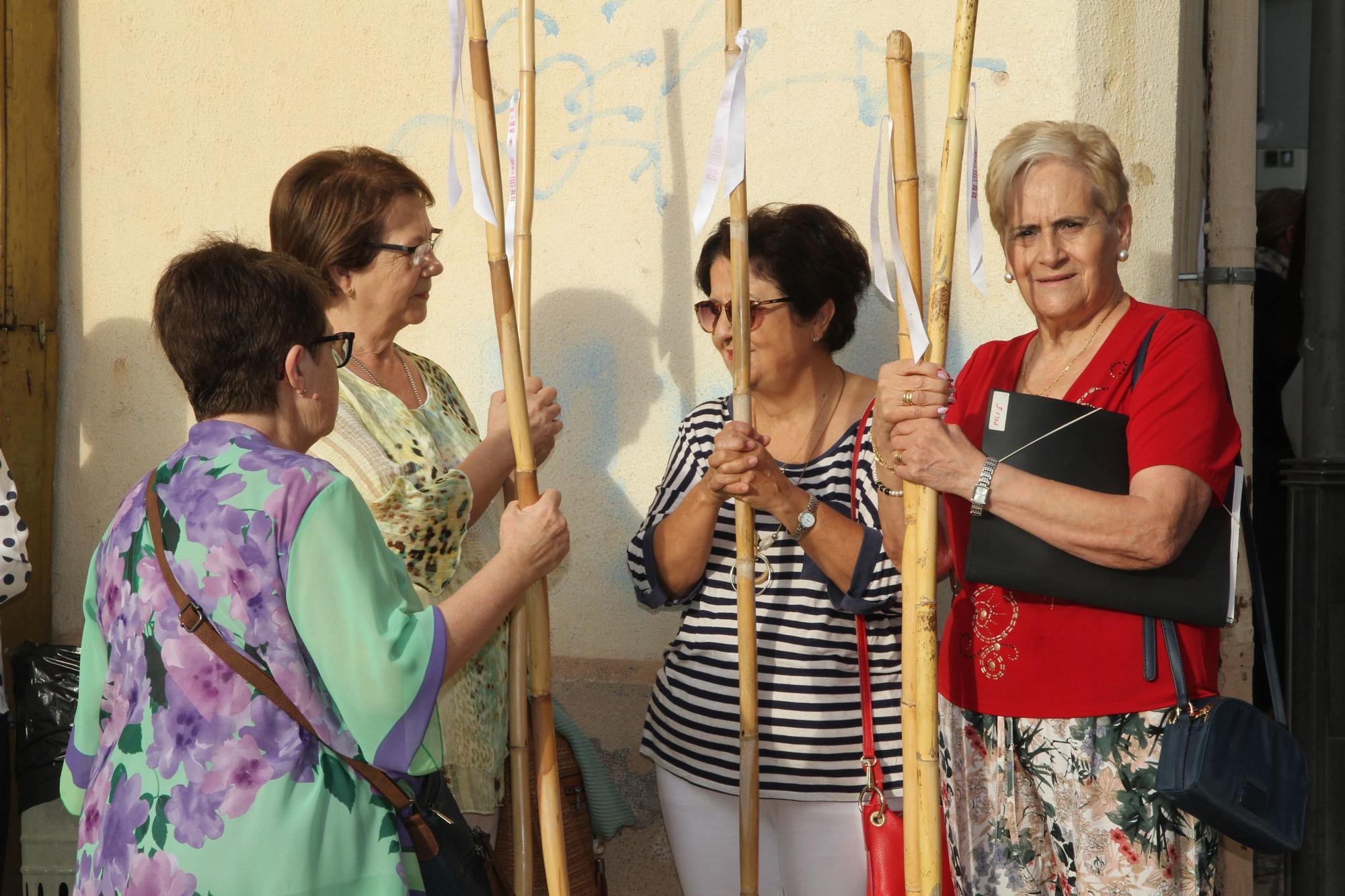 Romería a la ermita de la Sagrada Familia en el día de los patronos de la Vall