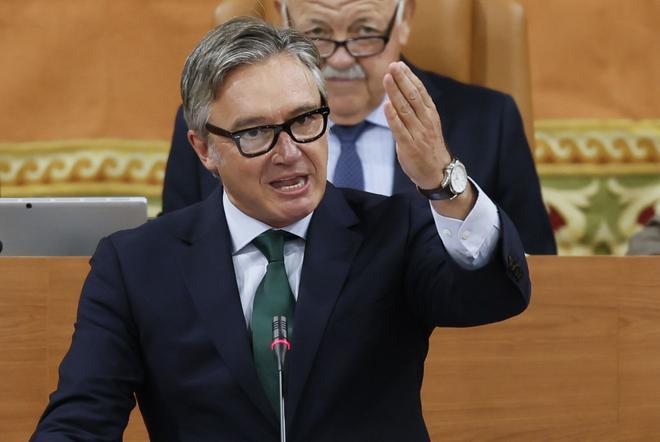 Juanma Moreno señala el 25 de octubre como nueva fecha de elecciones en Andalucía y Vox insiste en que votará 'no'
