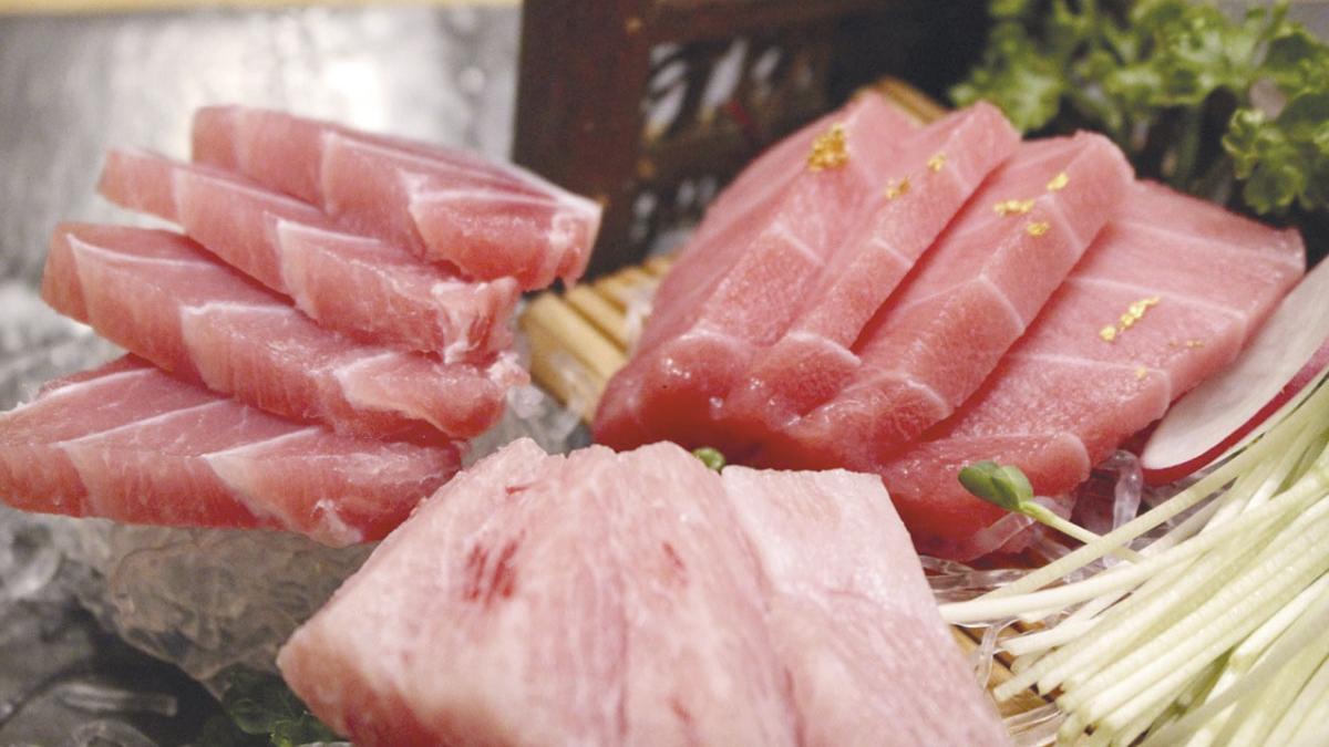 Sashimi de atún rojo.