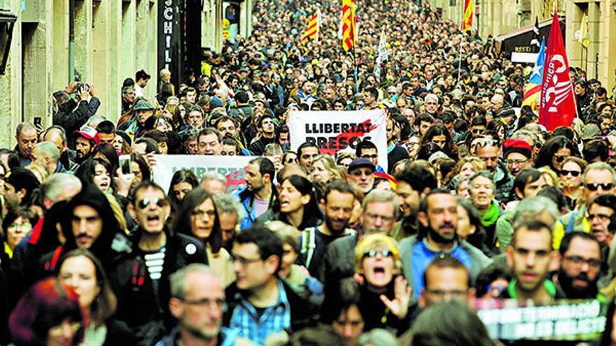 Estudiants i CDRs protagonitzen les protestes del matí a Barcelona