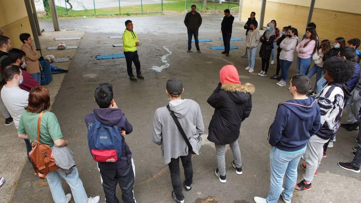 Música que escuchaba Laxeiro y primeros auxilios para estudiantes