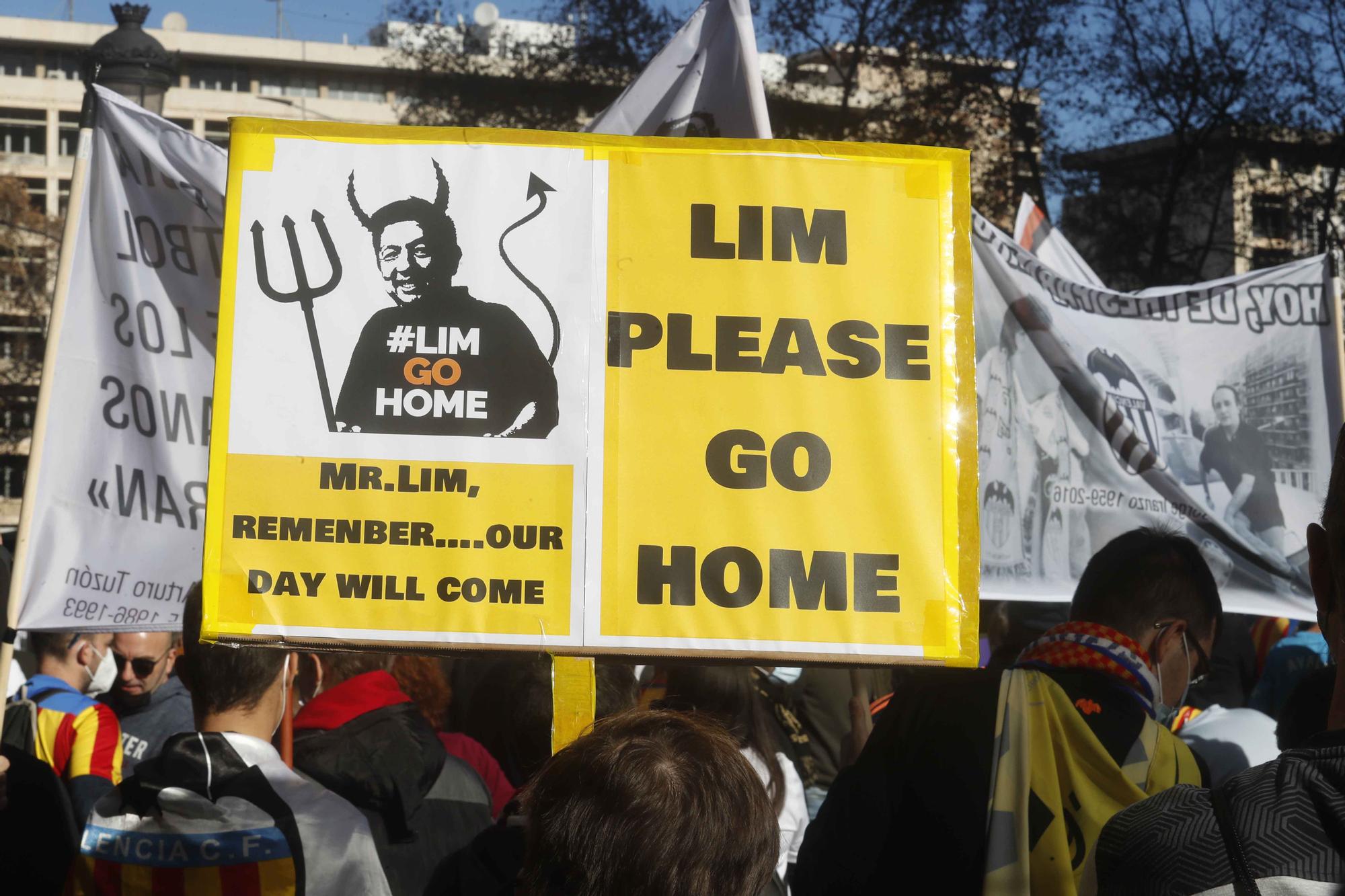 La manifestación valencianista contra Peter Lim (segunda parte)