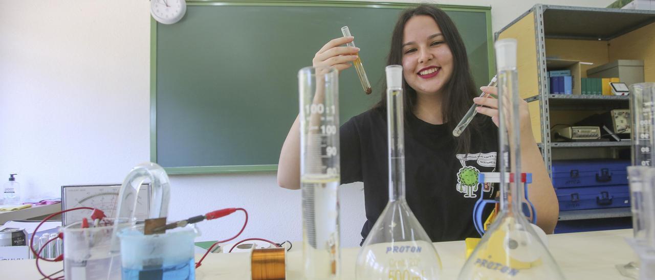 Sahiary Martínez Paz: Medalla de plata Olimpiada Nacional de Química