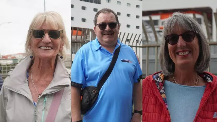 Los cruceristas del 'Ambition', contentos de desembarcar en A Coruña