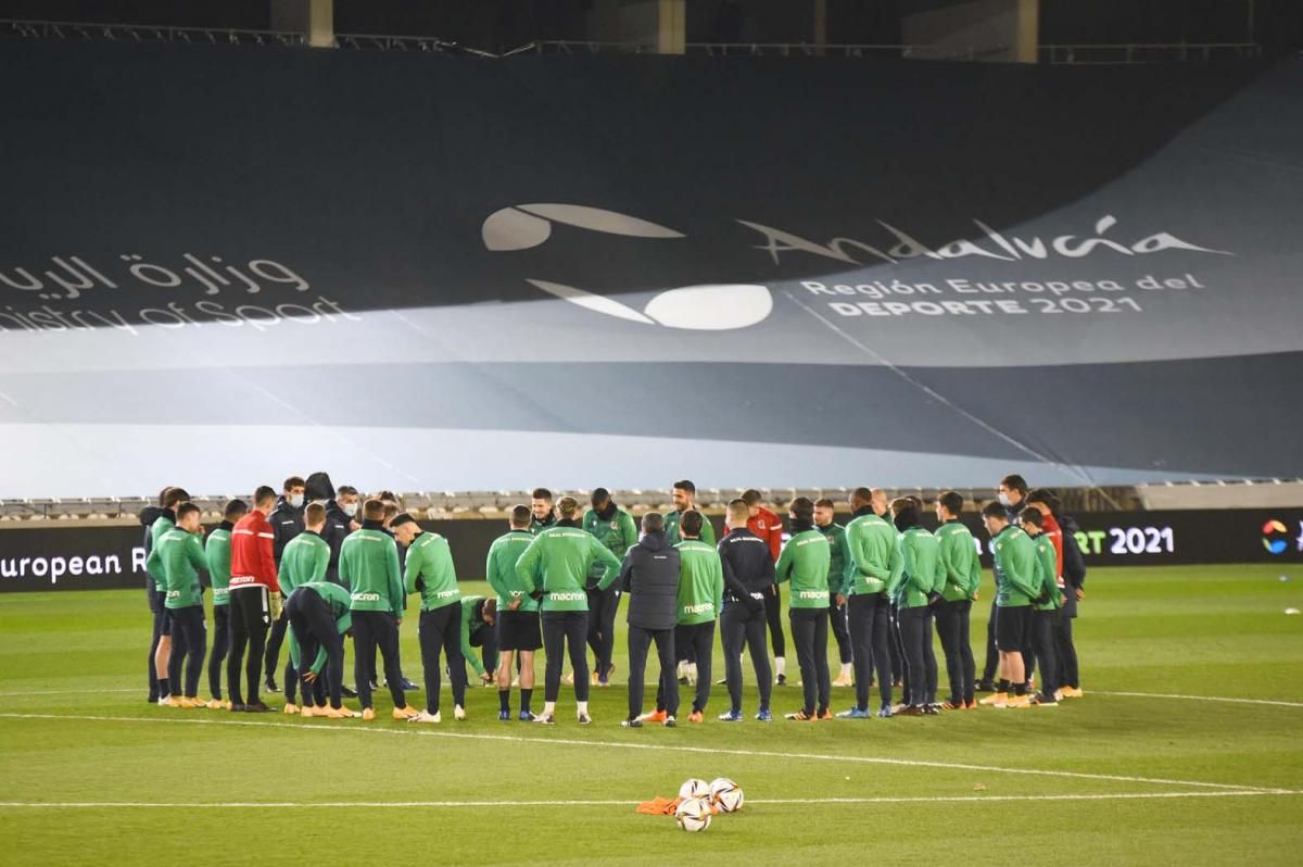 Entrenamiento de la Real Sociedad en el estadio El Arcángel