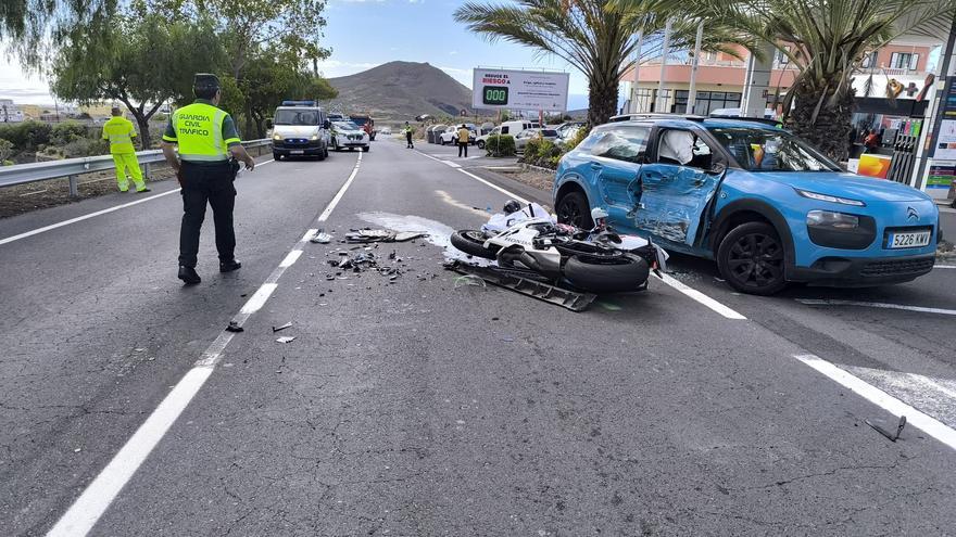 Muere un motorista en Tenerife un día después de hacerlo su pareja en otro accidente de moto
