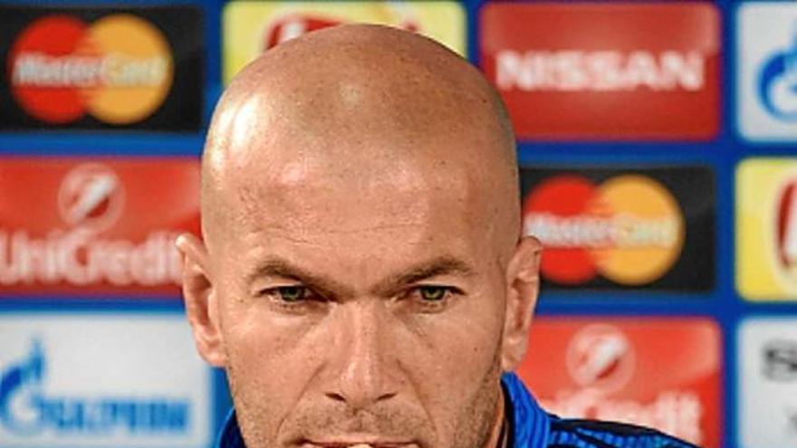 El tècnic blanc, Zinedine Zidane