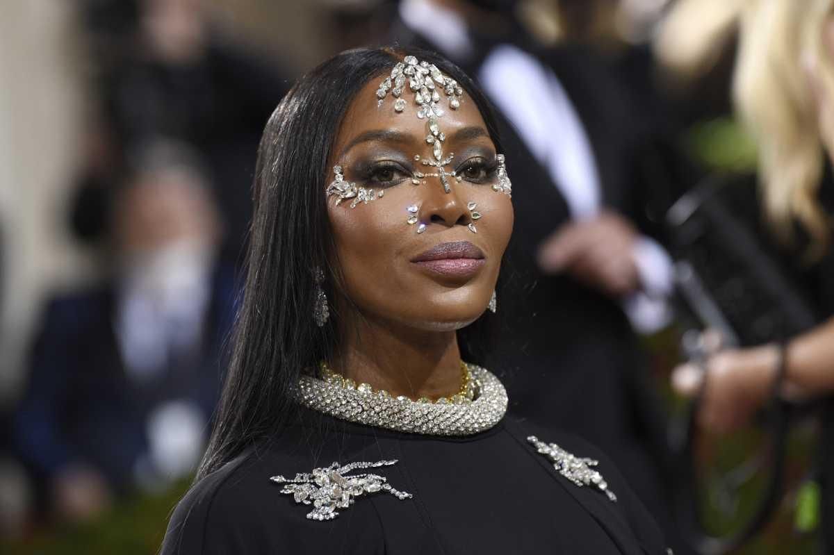 El maquillaje festivalero de Naomi Campbell en la Gala Met 2022