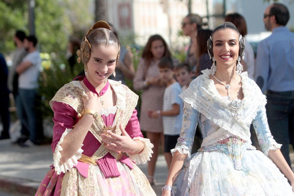 Homenaje a la Senyera de la agrupación de Fallas del Marítim