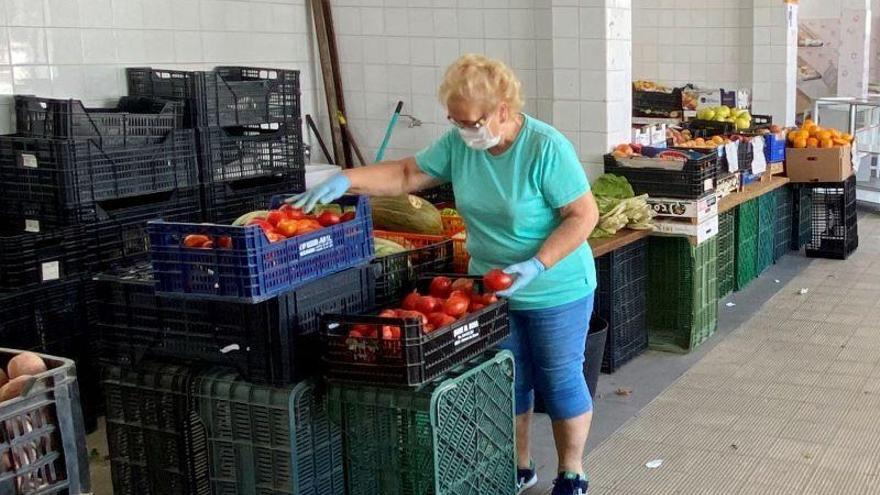 El mercado de abastos reinicia su actividad con poca afluencia