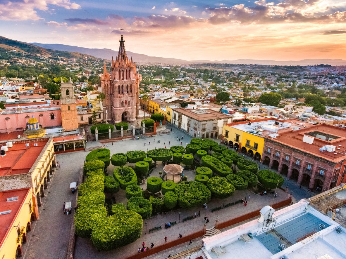 La ciudad colonial más bella de América Latina: fachadas de colores, iglesias barrocas y un casco histórico que parece detenido en el tiempo
