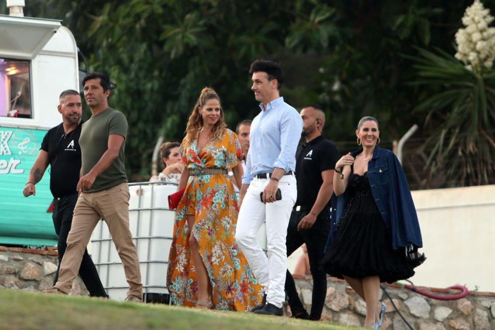 Gran expectación ante el único concierto de Jennifer Lopez en España. Se han formado largas colas hasta la apertura de las puertas del recinto del Marenostrum Castle Park, escenario del concierto.