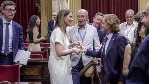 Marga Prohens, junto a Jorge Campos el día de su investidura.