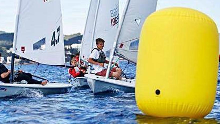 La flota del Trofeo Endesa, en un momento de la competición.