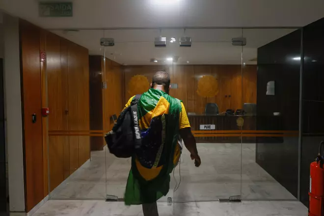 Las imágenes del asalto de los seguidores de Bolsonaro al Palacio presidencial y al Congreso de Brasil