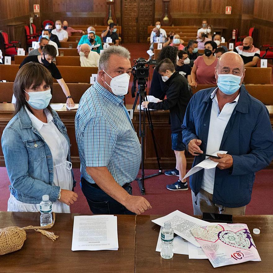 Los alcaldes de Palacios del Pan, San Cebrián de Castro y Andavías en la reunión de ayer.