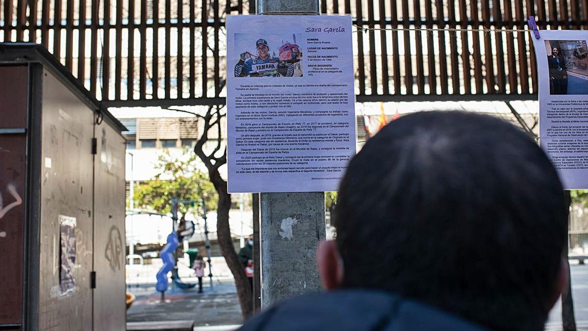 “Mujeres históricas y actuales”, en la plaza de Castilla y León | EMILIO FRAILE