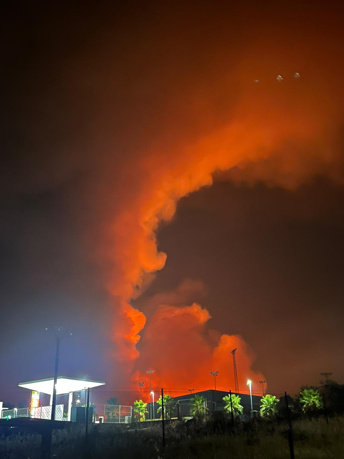 Galería | Las imágenes del incendio en Montehermoso