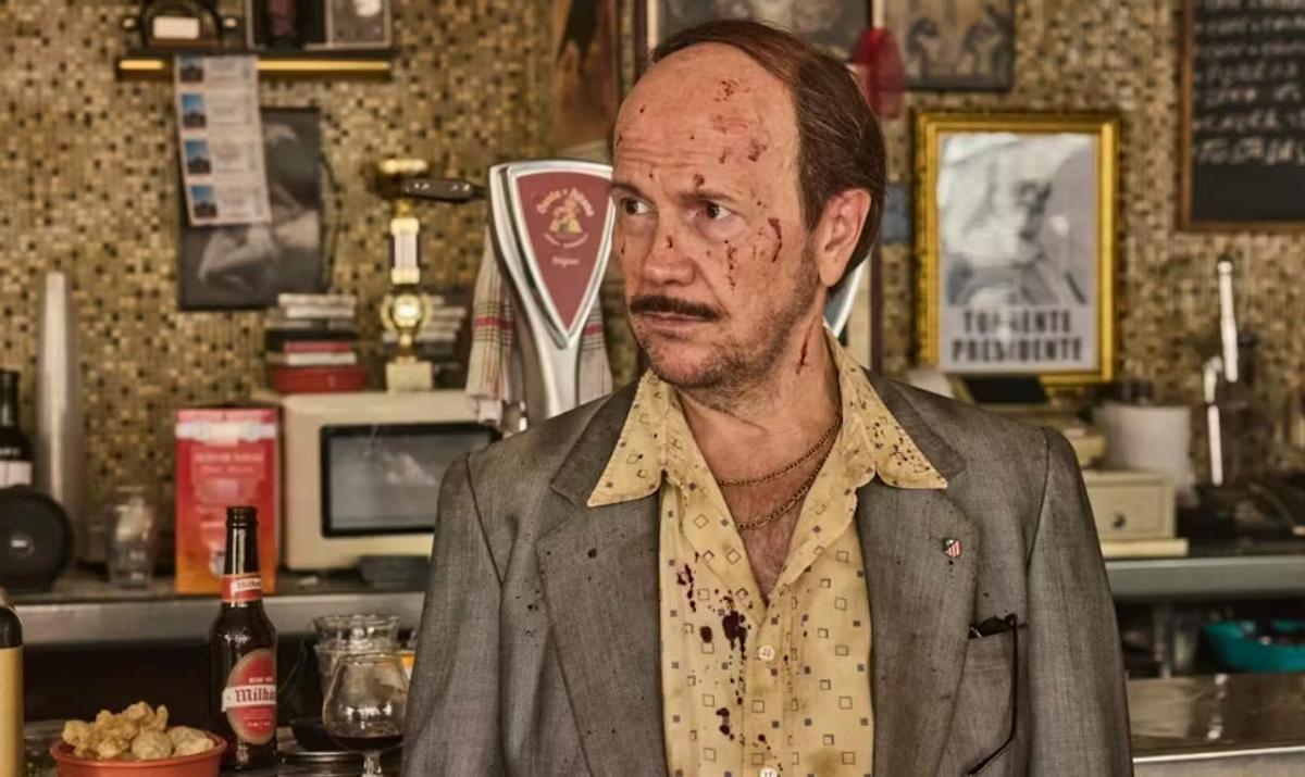 Santiago Segura en un fotograma de la película.