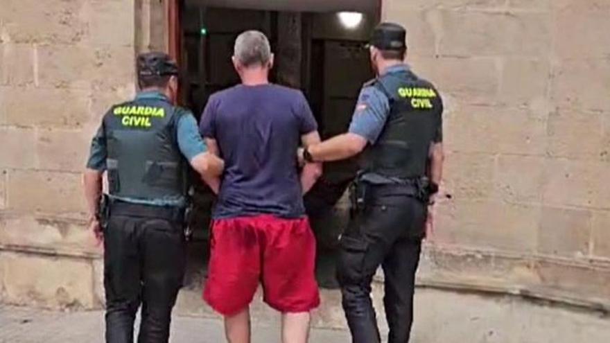 Detenido por decenas de robos en casas y coches en Santa Eugènia