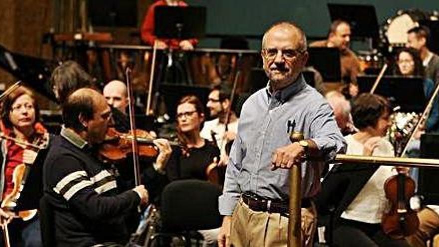 Roig-Francolí en un ensayo de la OSIB en el Auditorium de Palma en 2015.