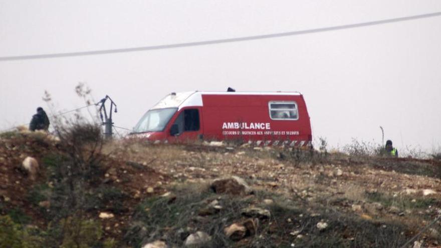 Vista de una ambulancia que atiende a rebeldes.