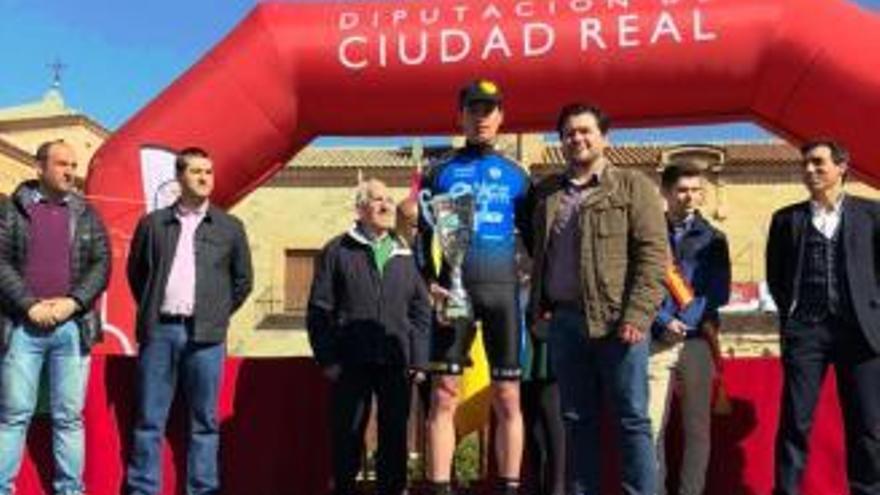 Alejandro Gómiz logra la segunda plaza en el Memorial Sanroma