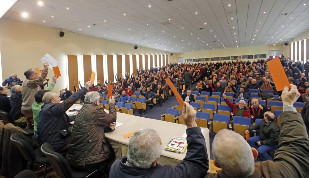 Los comuneros de Cabral se apuntan a las urnas tras una asamblea bronca: el 17 de abril. Convocan elecciones y aprueban las cuentas de 2014 y 2015 en un clima dividido.