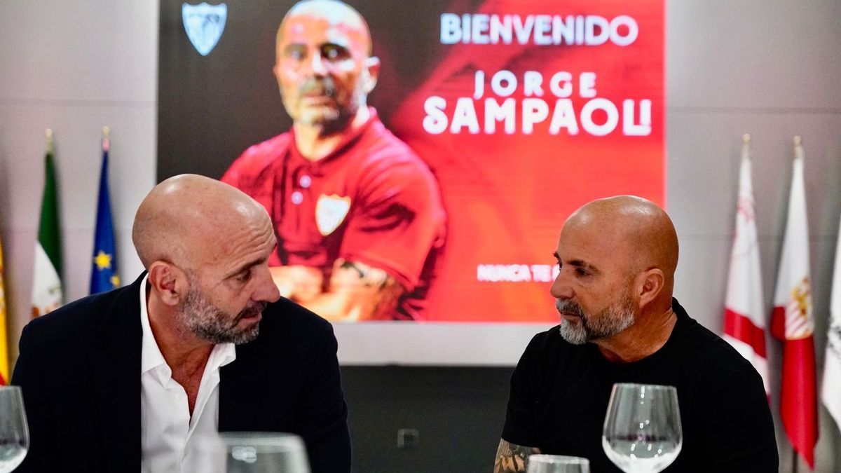 Monchi y Sampaoli, este jueves en Sevilla.