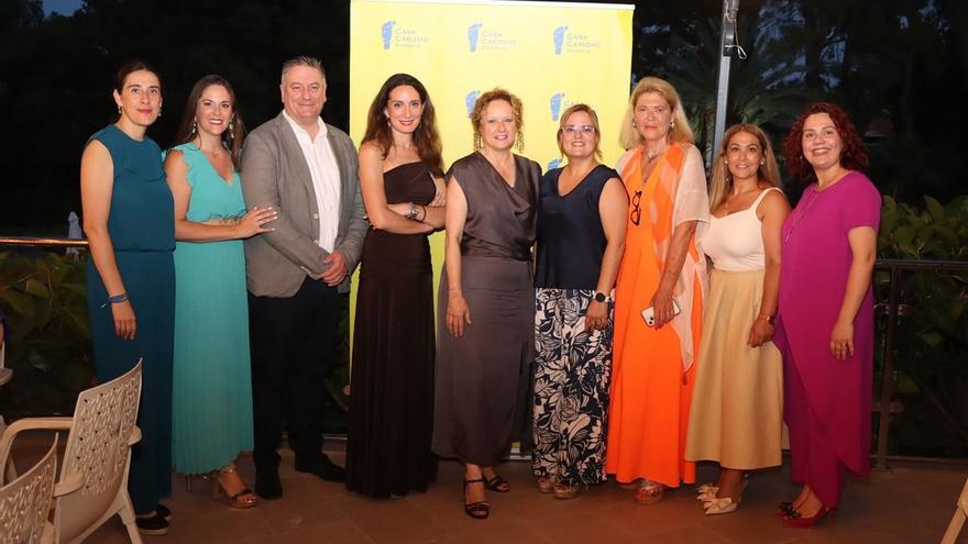 Torrent reafirma su compromiso con la solidaridad en la cena benéfica de Casa Caridad