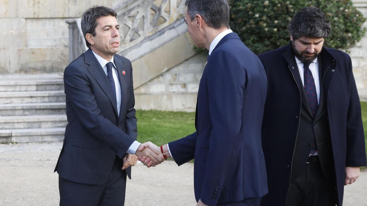 Mazón sale de la conferencia de presidentes con una crítica total a Sánchez
