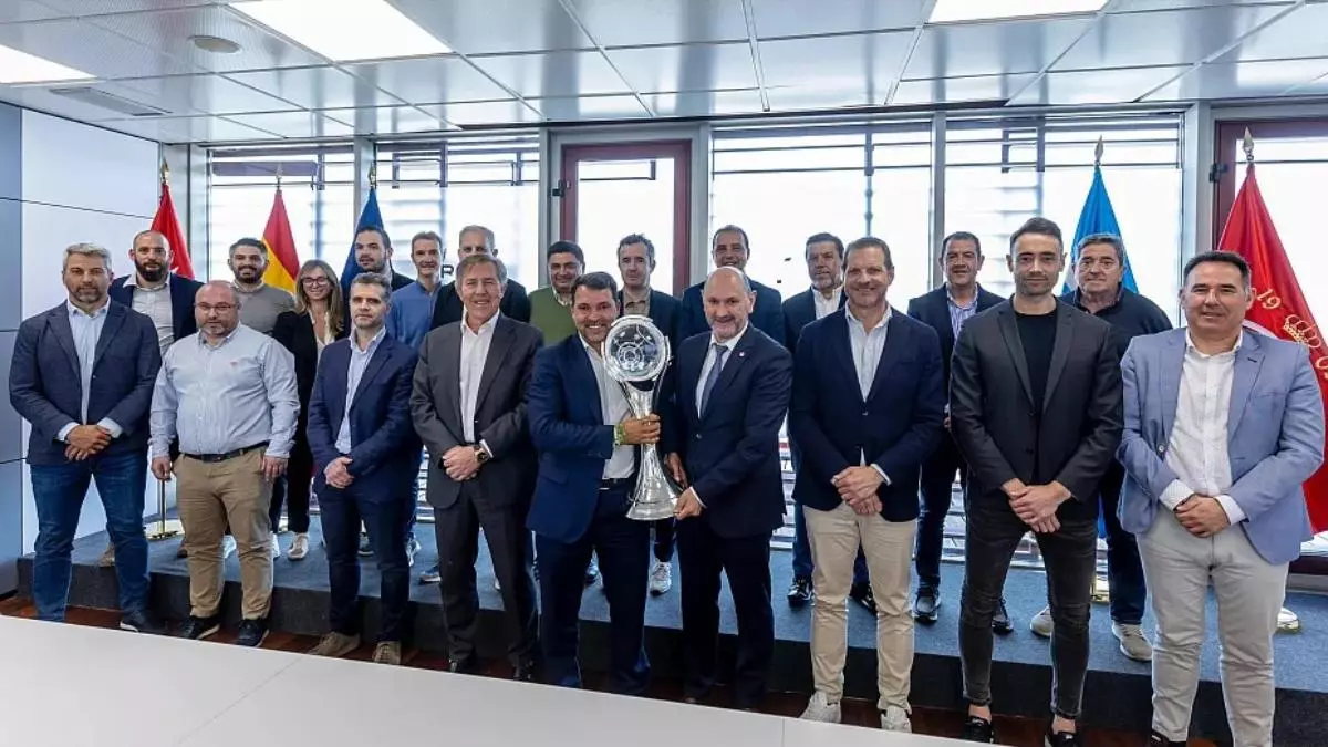Louz芍n acuerda con los clubes un nuevo modelo de gesti車n de la competici車n