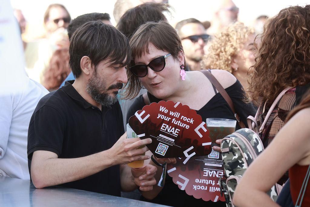 Llegada de los primeros asistentes al Warm Up 2025 (viernes)