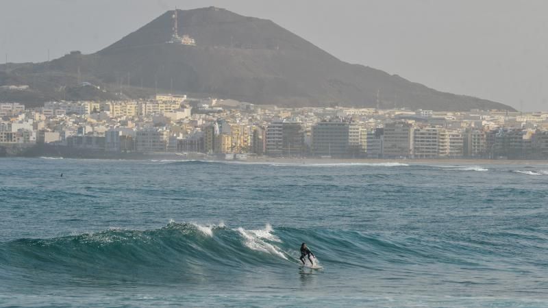 Surf en la zona de La Cícer