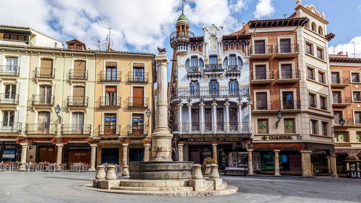 5 curiosidades que no conocías de la Plaza del Torico de Teruel 
