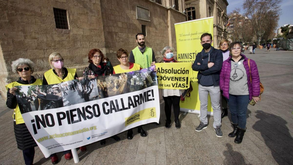 Algunos de los convocantes presentaron ayer la convocatoria en Santo Domingo (Murcia) | JUAN CARLOS CAVAL