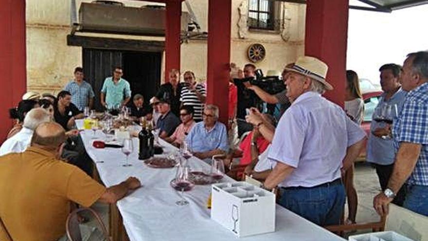 Invitados a la jornada dedicada al flamenco intercambian experiencias en Liberalia.