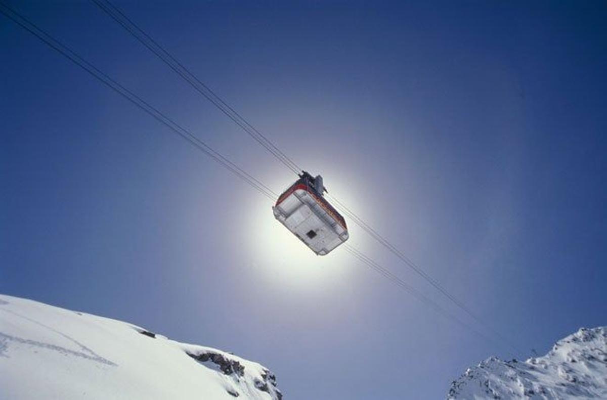 Cable car de Saint Moritz, Suiza.