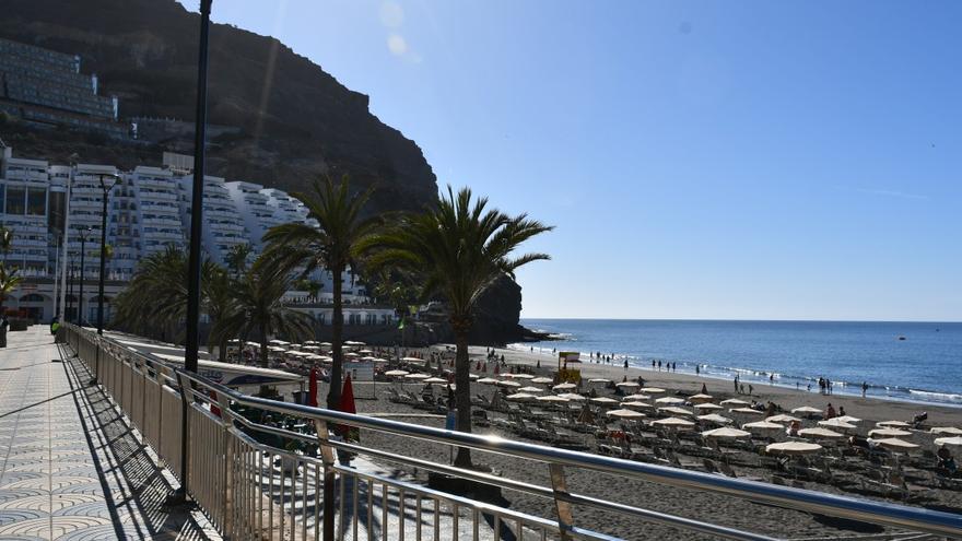 El paseo de la playa de Taurito contará con espacios con sombra y baños