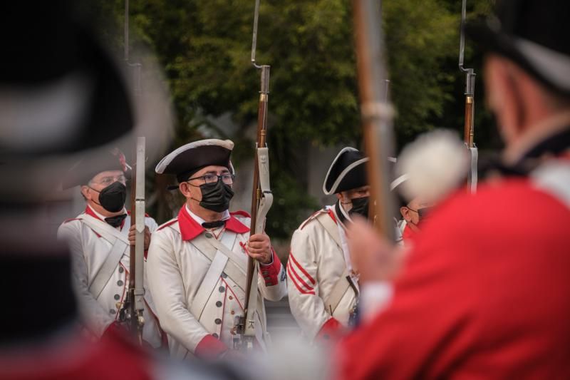 Homenaje a los caídos durante el 25 de julio de 1797 en el Cuartel de Almeyda