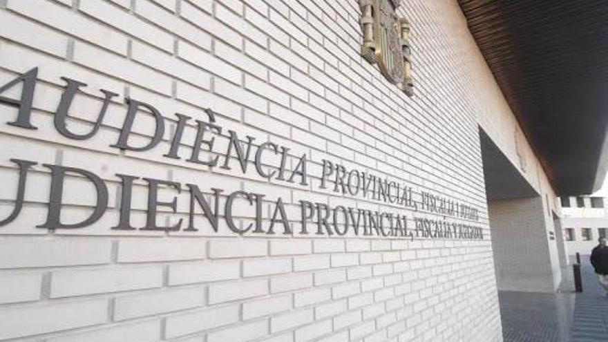 Condenados a cinco años de prisión por asaltar una vivienda en Almassora y agredir a los dueños