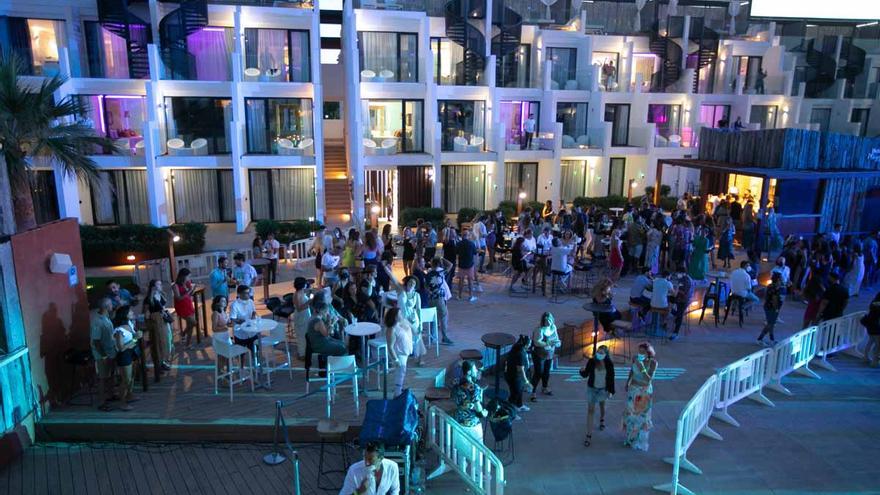 El sector del ocio de Ibiza prevé alargar la temporada con la apertura de las discotecas en abril