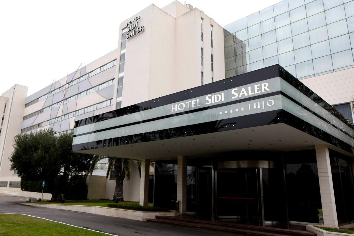 Fachada principal del Sidi Saler cuando aún estaba en activo