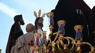 El paso de la Sagrada Cena vuelve a su parroquia tras la procesión del Corpus